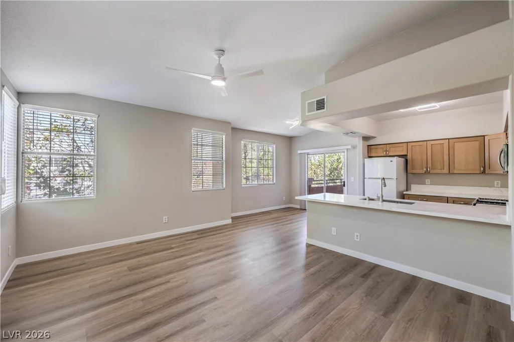 1509 Blackcombe, Las Vegas, NV 89128