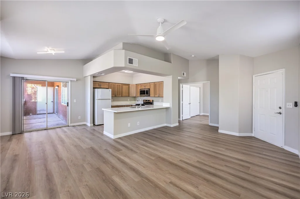 1509 Blackcombe, Las Vegas, NV 89128