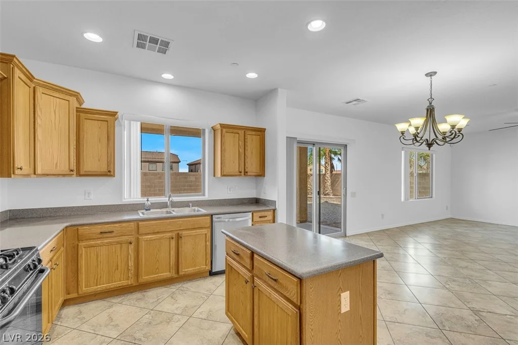 112 Newmiller, Henderson, NV 89002