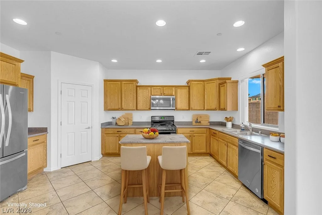 112 Newmiller, Henderson, NV 89002