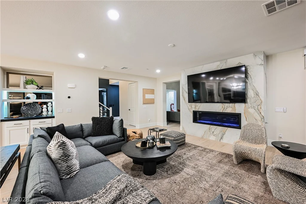 6055 Gabrielle Carol, Las Vegas, NV 89149