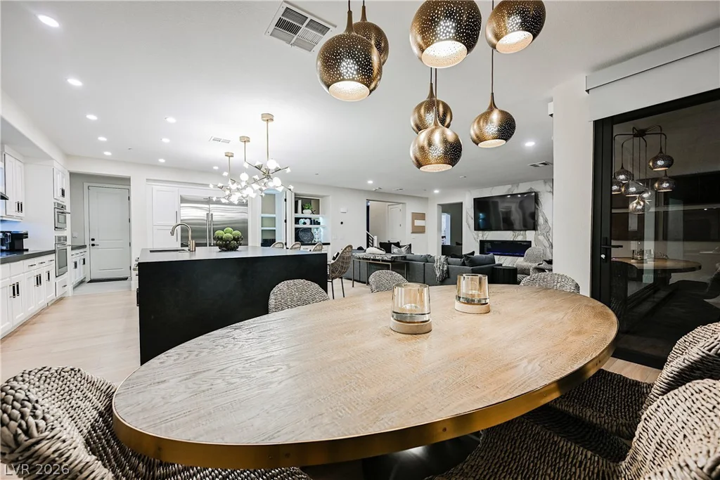 6055 Gabrielle Carol, Las Vegas, NV 89149