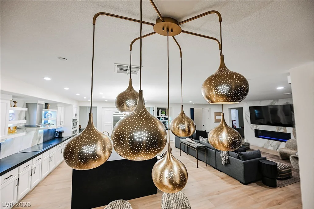 6055 Gabrielle Carol, Las Vegas, NV 89149