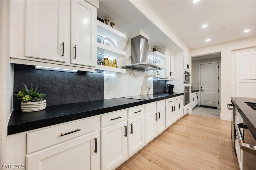 6055 Gabrielle Carol, Las Vegas, NV 89149