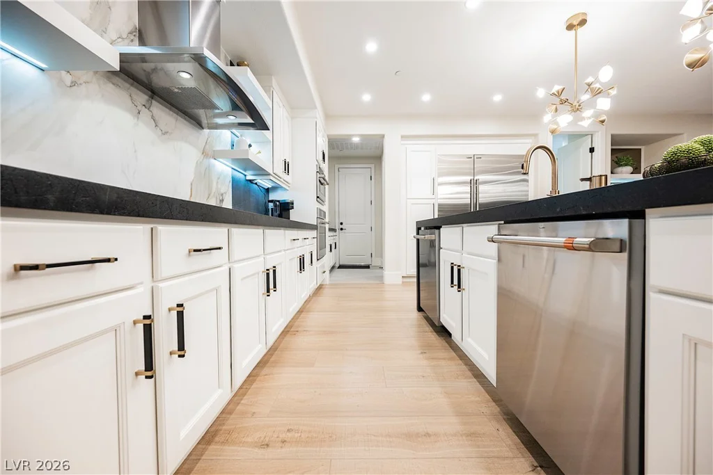 6055 Gabrielle Carol, Las Vegas, NV 89149