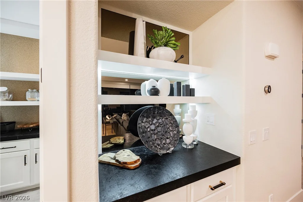 6055 Gabrielle Carol, Las Vegas, NV 89149