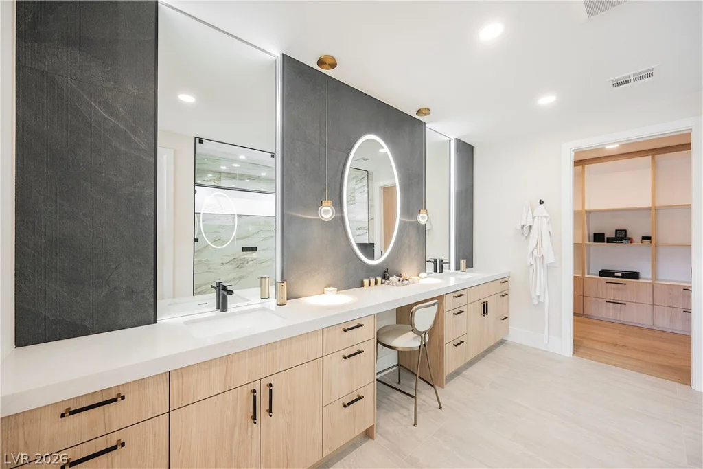 6055 Gabrielle Carol, Las Vegas, NV 89149