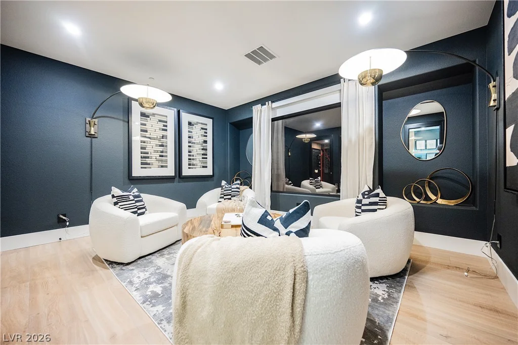 6055 Gabrielle Carol, Las Vegas, NV 89149