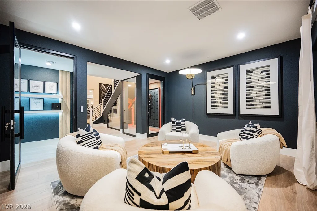 6055 Gabrielle Carol, Las Vegas, NV 89149