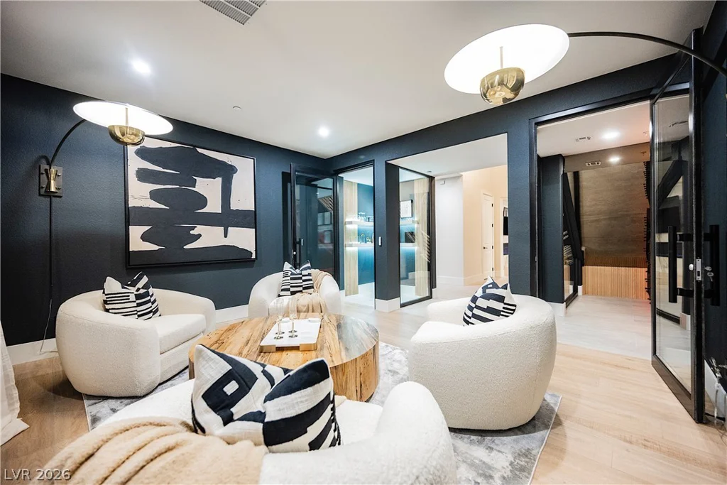 6055 Gabrielle Carol, Las Vegas, NV 89149