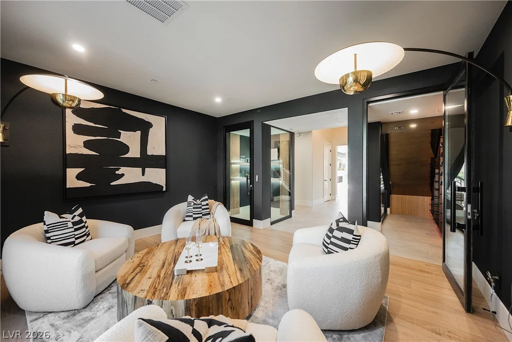 6055 Gabrielle Carol, Las Vegas, NV 89149