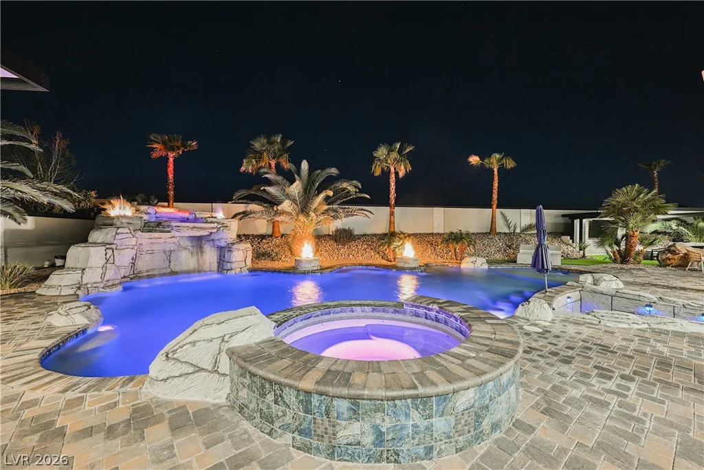 6055 Gabrielle Carol, Las Vegas, NV 89149