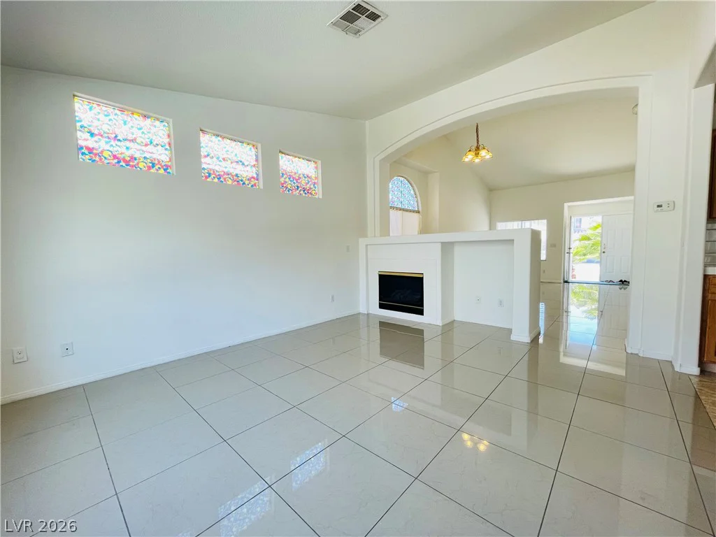 8134 Dinsmore, Las Vegas, NV 89117