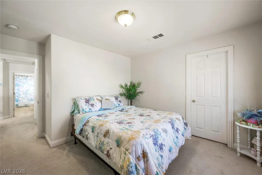 10900 Calcedonian, Las Vegas, NV 89141