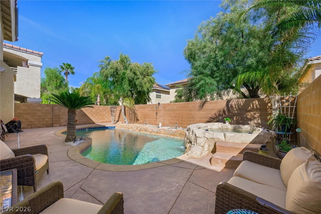 10900 Calcedonian, Las Vegas, NV 89141