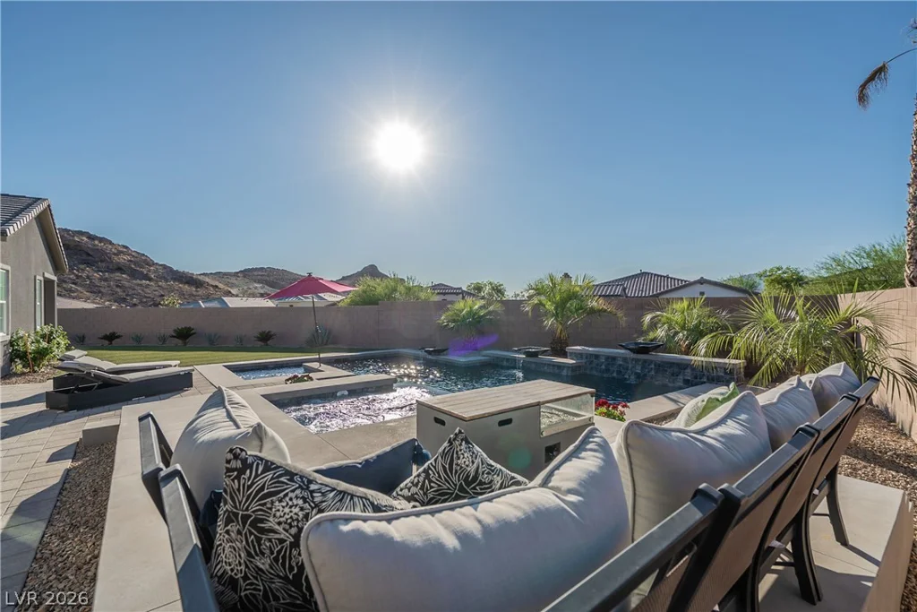 26 Via Tavolara, Henderson, NV 89011