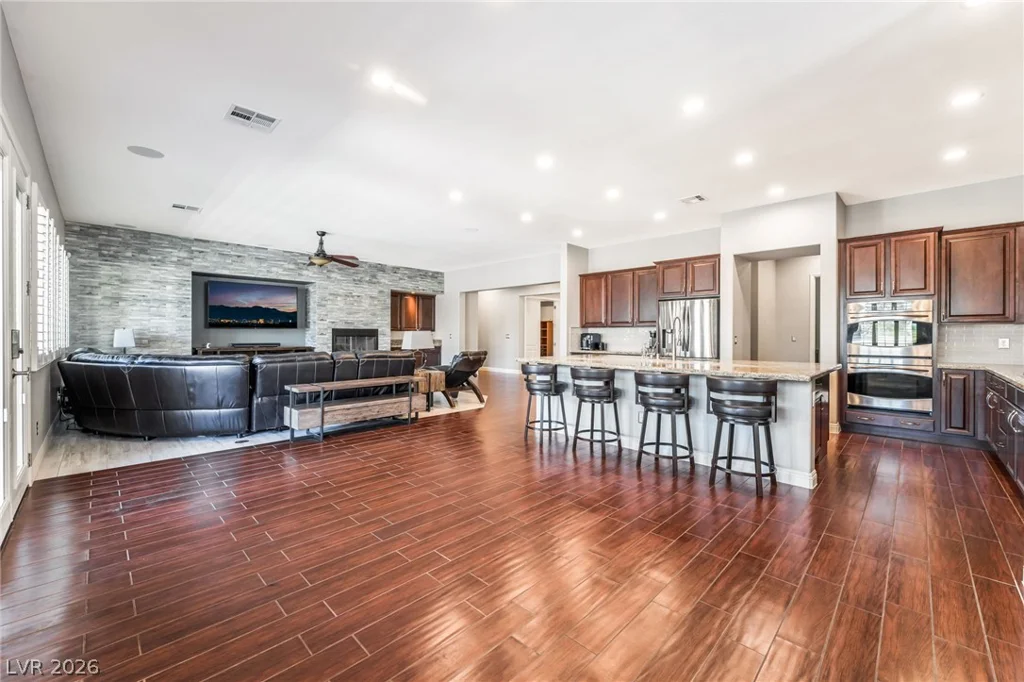 9796 Jamies Jewel, Las Vegas, NV 89149
