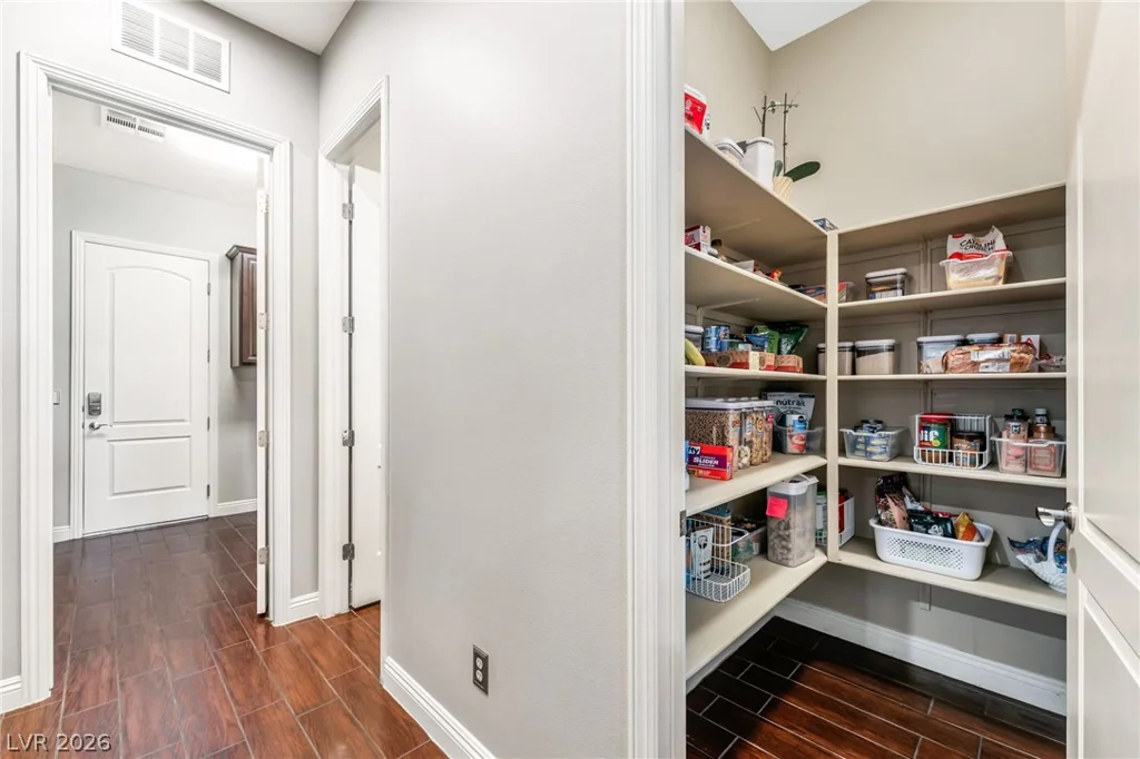 9796 Jamies Jewel, Las Vegas, NV 89149