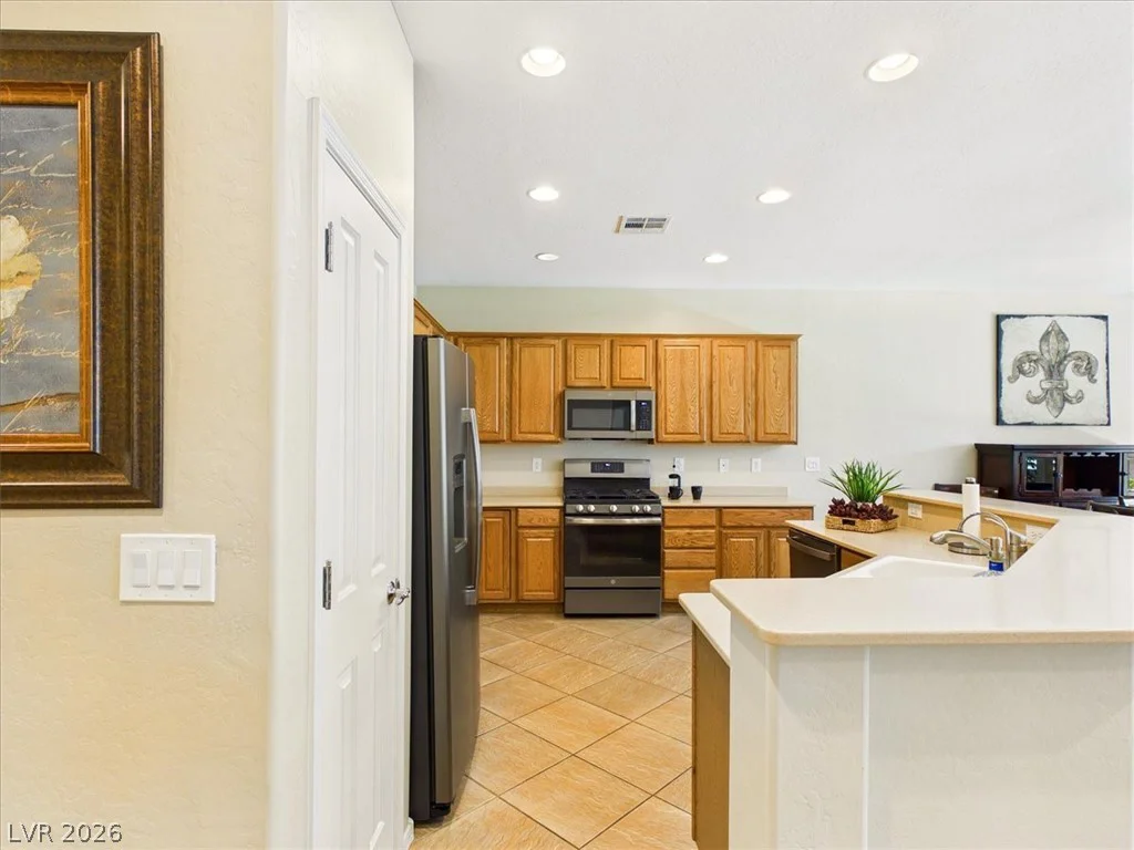 2592 Red Planet, Henderson, NV 89044