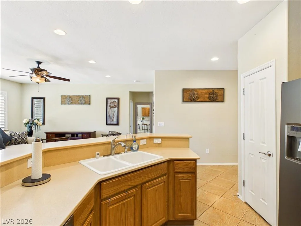 2592 Red Planet, Henderson, NV 89044