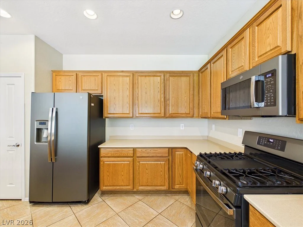 2592 Red Planet, Henderson, NV 89044