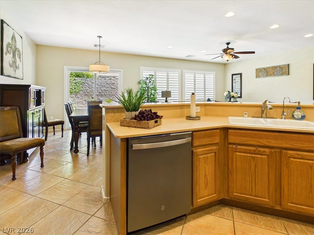2592 Red Planet, Henderson, NV 89044