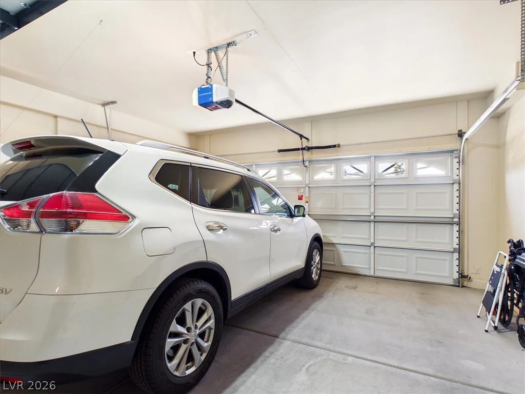2592 Red Planet, Henderson, NV 89044