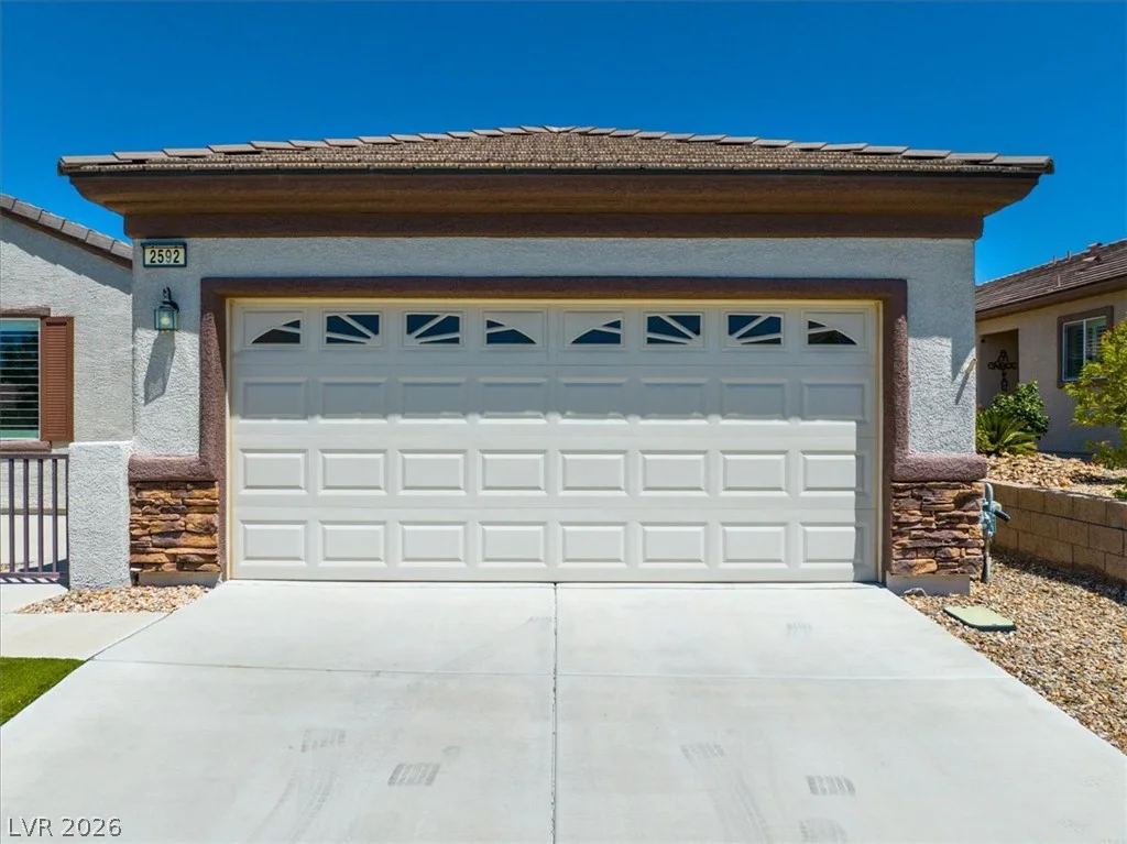 2592 Red Planet, Henderson, NV 89044