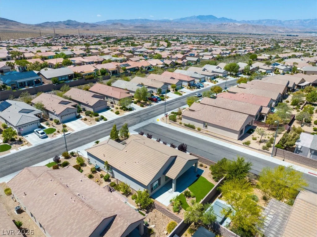 2592 Red Planet, Henderson, NV 89044