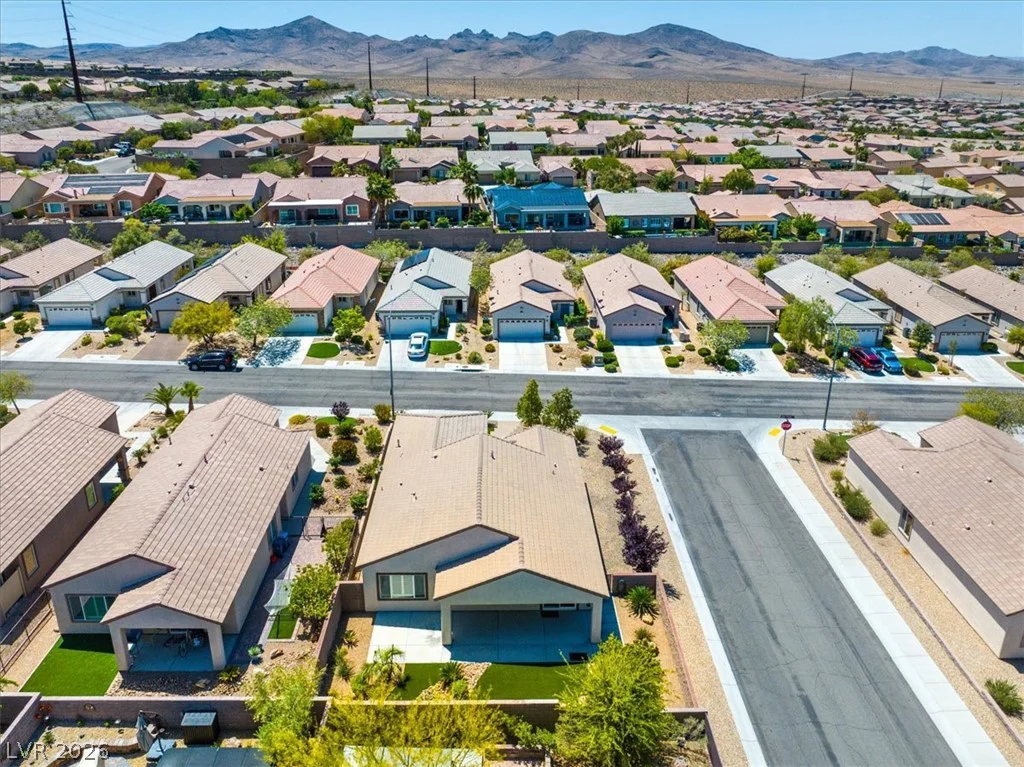 2592 Red Planet, Henderson, NV 89044