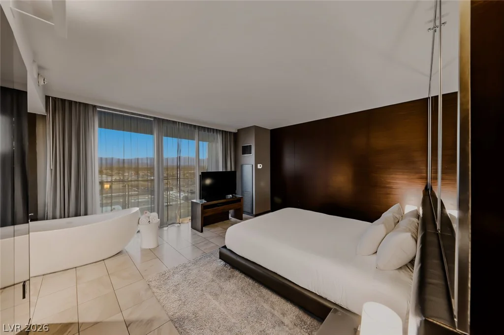 4381 Flamingo, Las Vegas, NV 89103