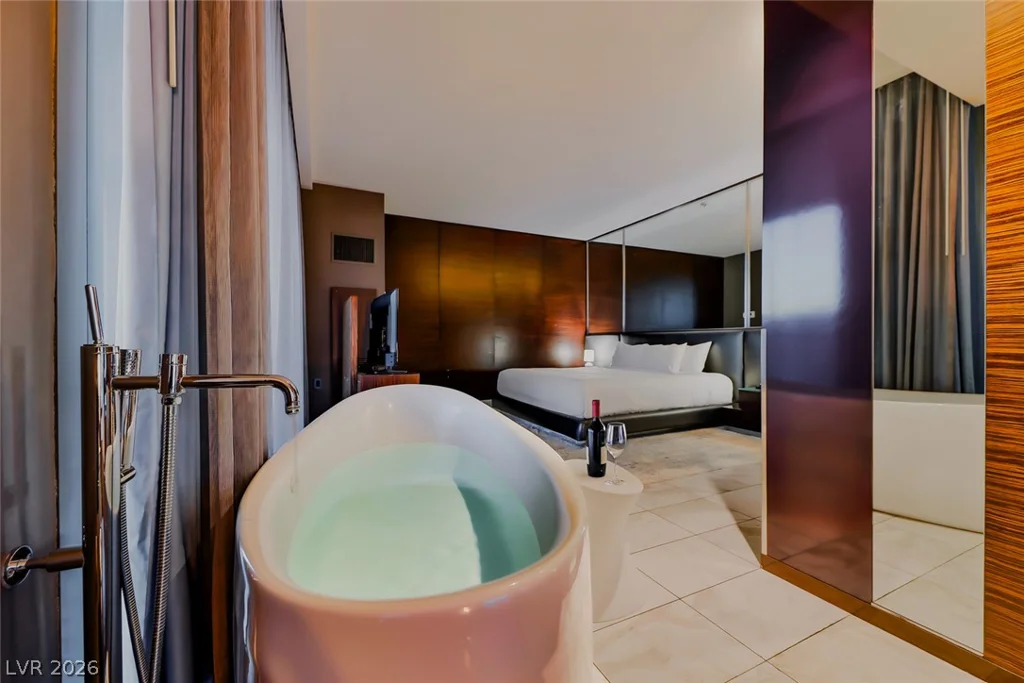 4381 Flamingo, Las Vegas, NV 89103