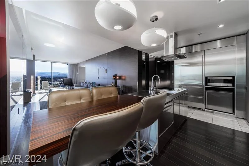 4381 Flamingo, Las Vegas, NV 89103