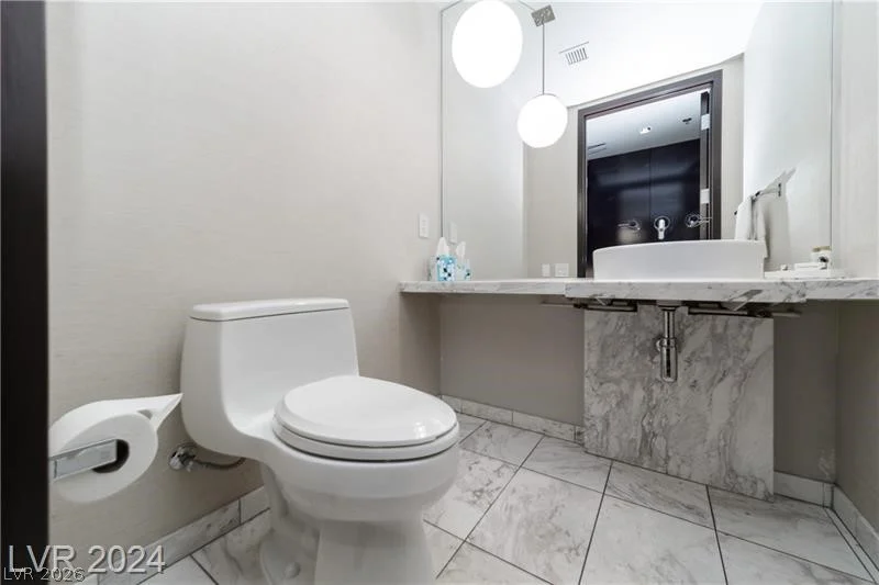 4381 Flamingo, Las Vegas, NV 89103