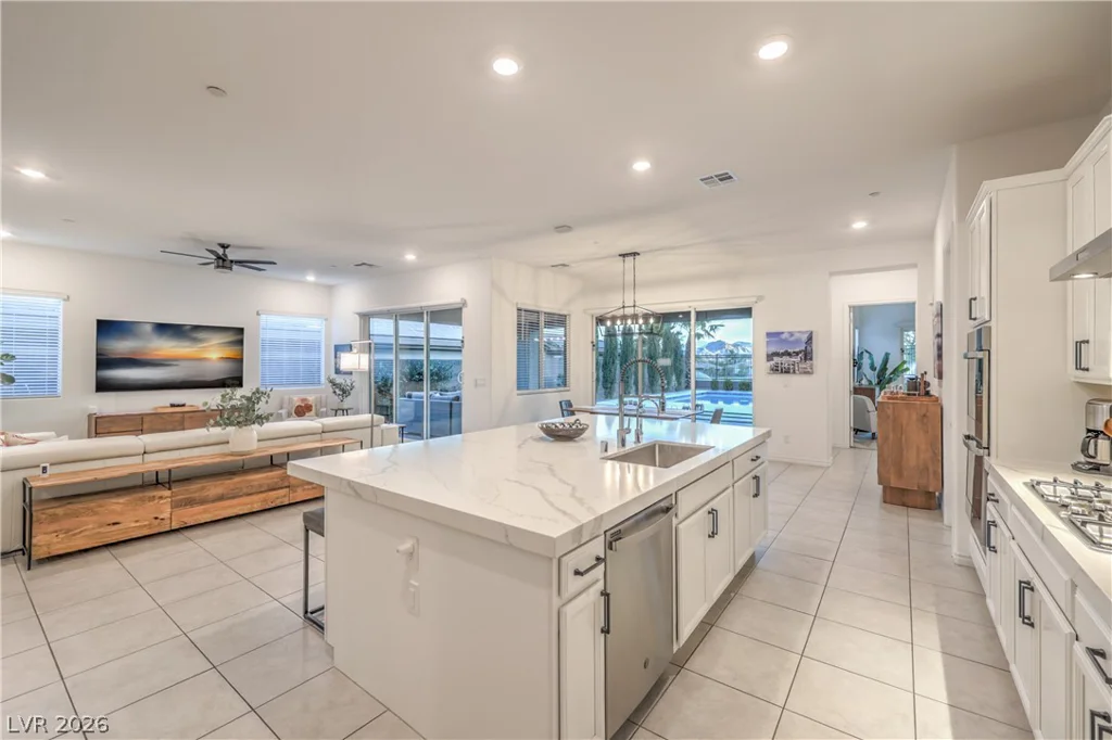118 Reflection Cove, Henderson, NV 89011