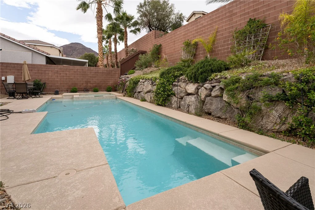 668 Pacific Cascades, Henderson, NV 89012