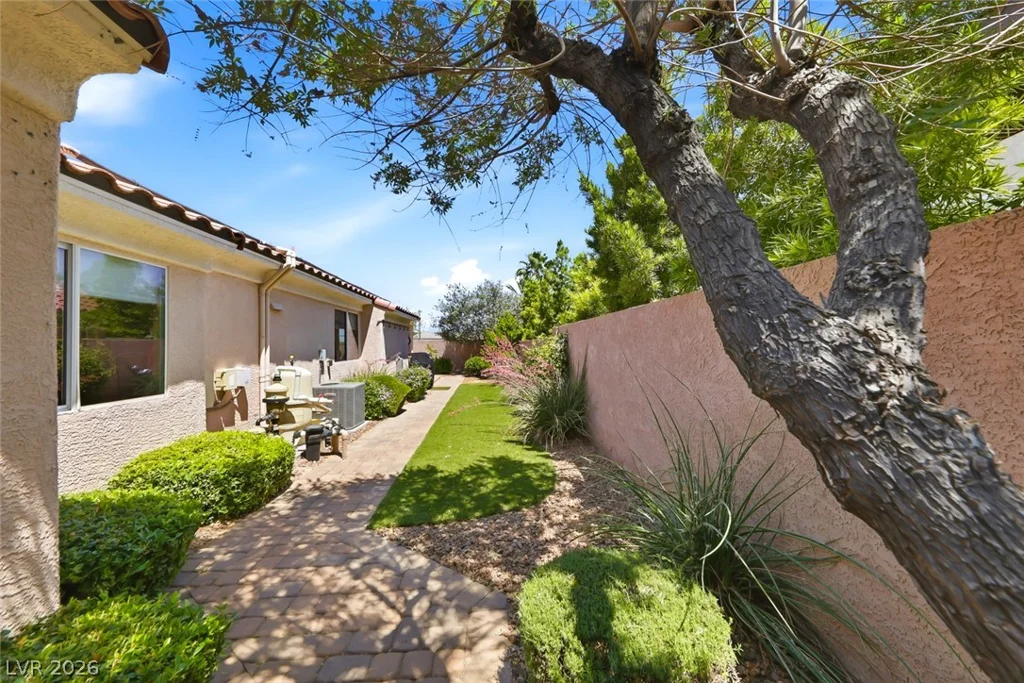 2748 Audra Faye, Henderson, NV 89052