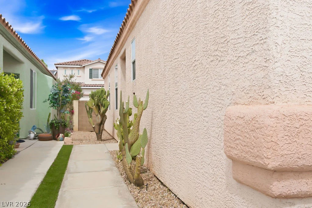 9575 Withering Pine, Las Vegas, NV 89123