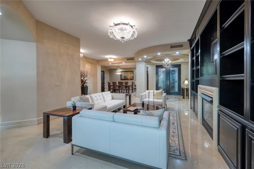 9101 Alta, Las Vegas, NV 89145