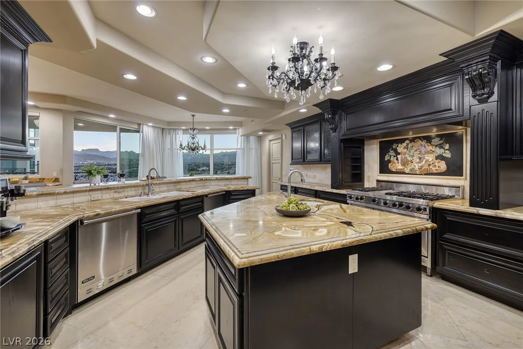 9101 Alta, Las Vegas, NV 89145