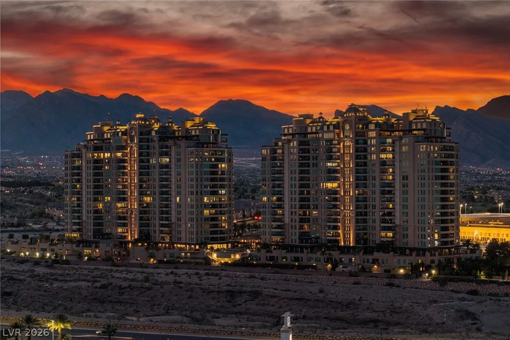 9101 Alta, Las Vegas, NV 89145