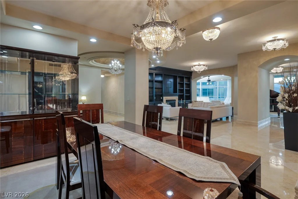 9101 Alta, Las Vegas, NV 89145
