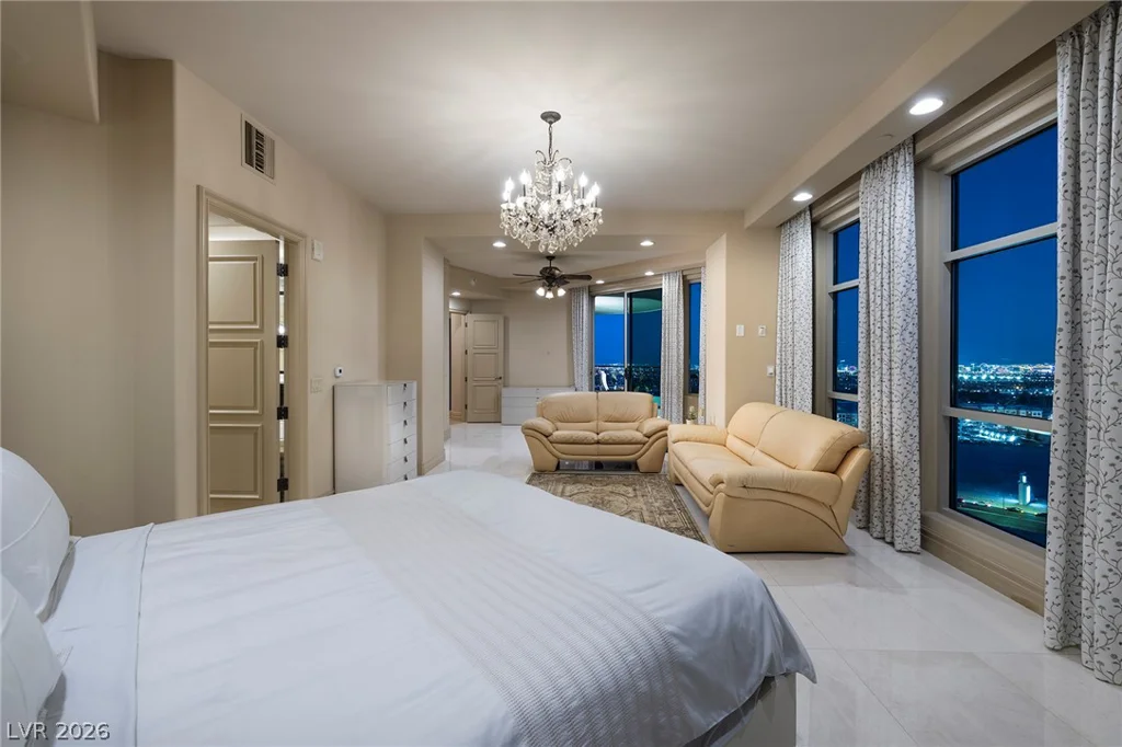 9101 Alta, Las Vegas, NV 89145