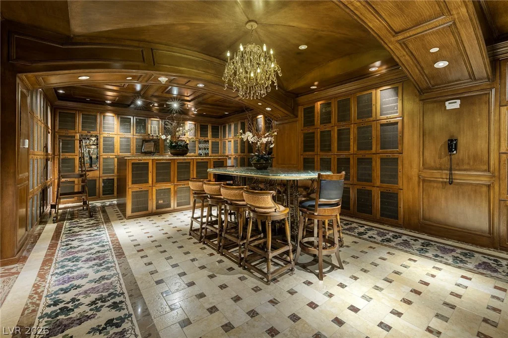 9101 Alta, Las Vegas, NV 89145