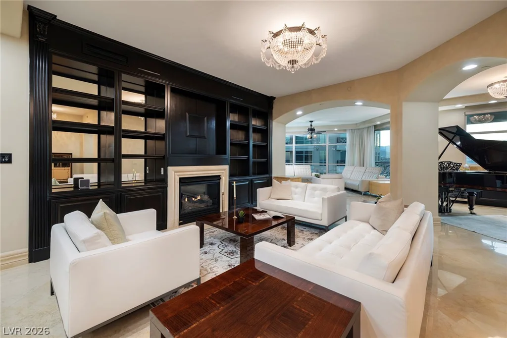 9101 Alta, Las Vegas, NV 89145