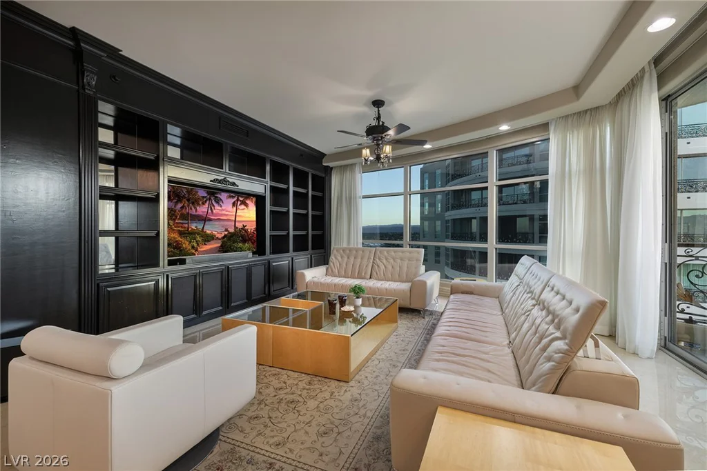 9101 Alta, Las Vegas, NV 89145