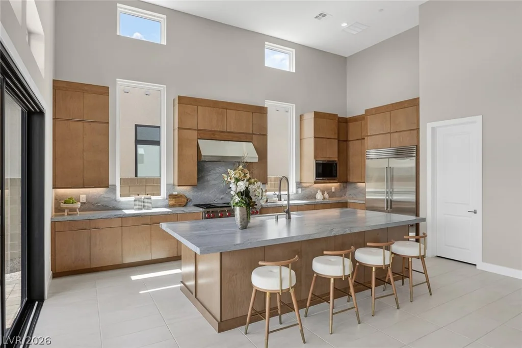 5064 High Hill, Las Vegas, NV 89135