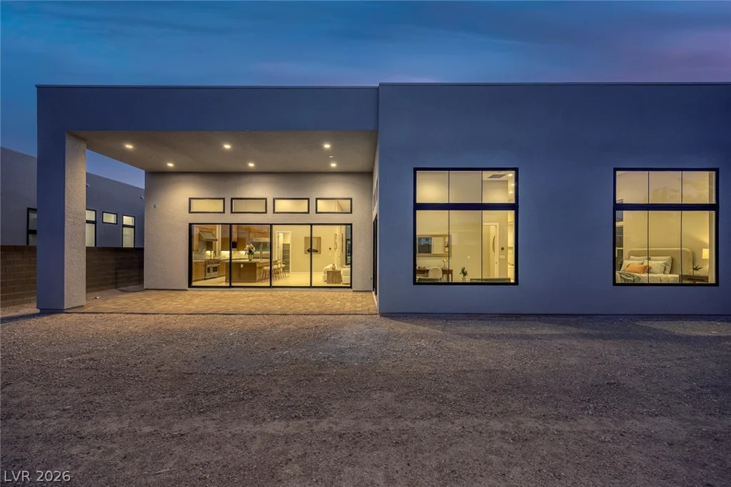 5064 High Hill, Las Vegas, NV 89135