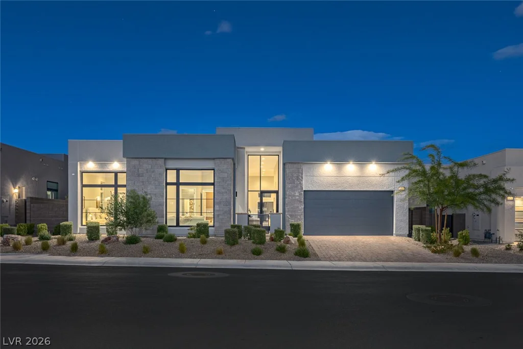 5064 High Hill, Las Vegas, NV 89135