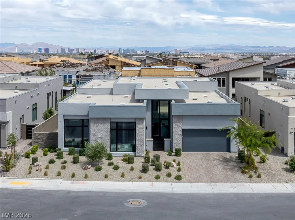 5064 High Hill, Las Vegas, NV 89135